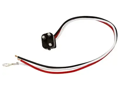 Buyers Products Company 5620355 Dot Light Plug 3-Pin Straight Male With 2 Blunt Cut Ends And 10 Ring On Ground