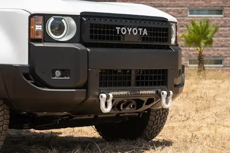 DV8 Offroad FBTL4-01