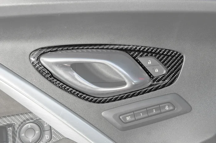 EOS 2016-2025 6th Gen Camaro Interior Door Handle Carbon Fiber Cover