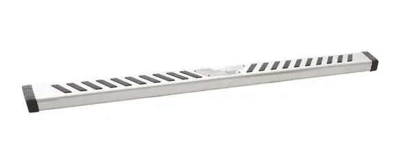 LUND 28665046 Summit Ridge 2.0 Running Board, Polished Stainless