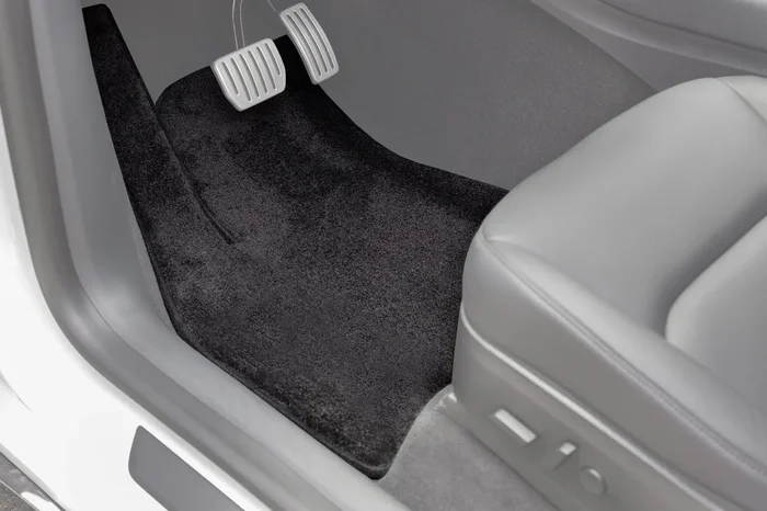 Luxe Floor Mats for Tesla Model Y