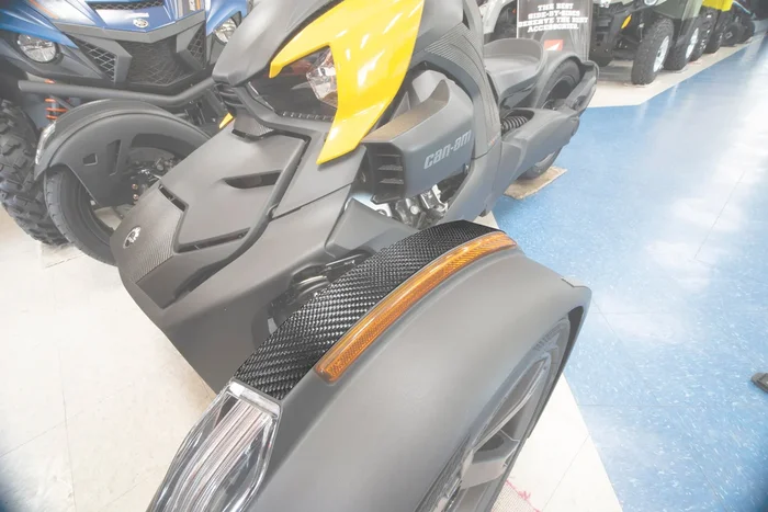 Top Wheel Fender Accent Fits 2019-2024 Can-Am Ryker