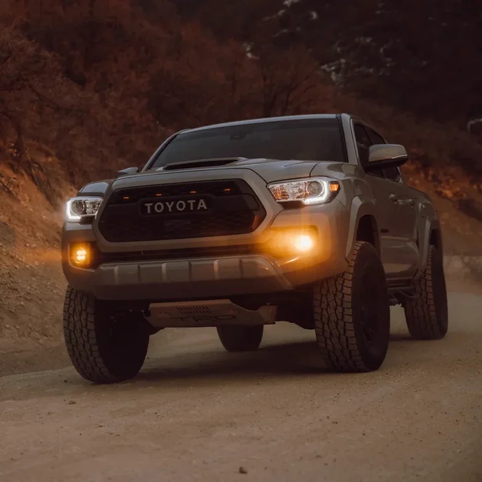 Toyota Tacoma (2012+) – LED Fog Light Kit
