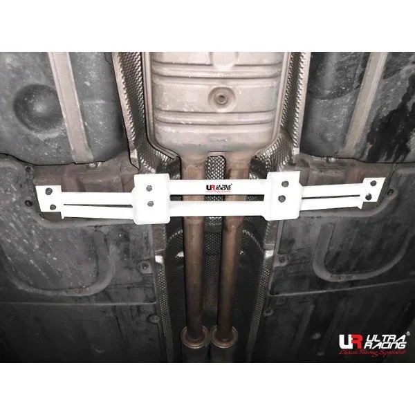 Ultra Racing BMW 7 Series (E65) Mid Lower Brace URML4-2056