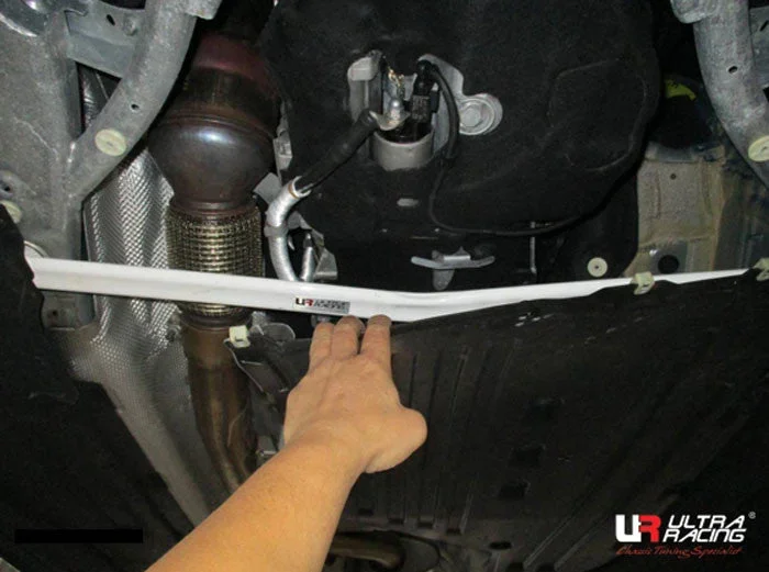 Ultra Racing BMW G20 Ultra Racing Front Lower Brace URKR-LA2-4551