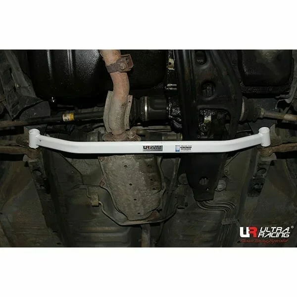Ultra Racing Kia Pride (Y) 1.1 2WD 87-00 UltraRacing 2-Point Front Lower Tiebar (2690) URKR-LA2-2690